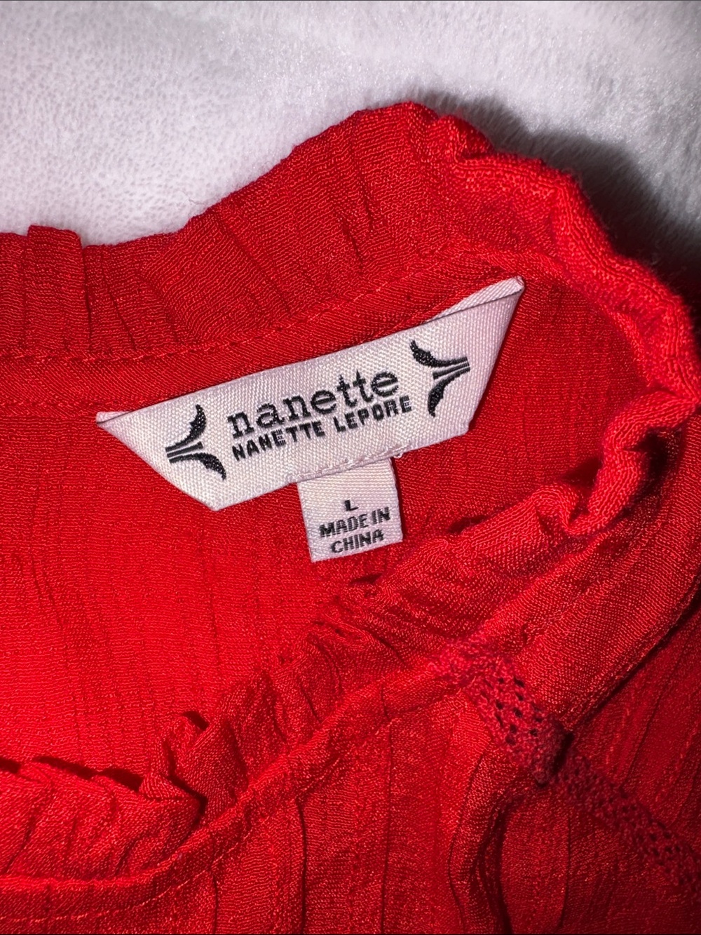 Nanette Lepore Red Ruffle Flutter Sleeve Pintuck Blouse Top Size Large - Picture 3 of 4